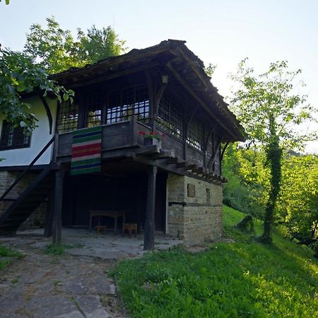 Guest House Cana Mihova Bozhentsi Esterno foto
