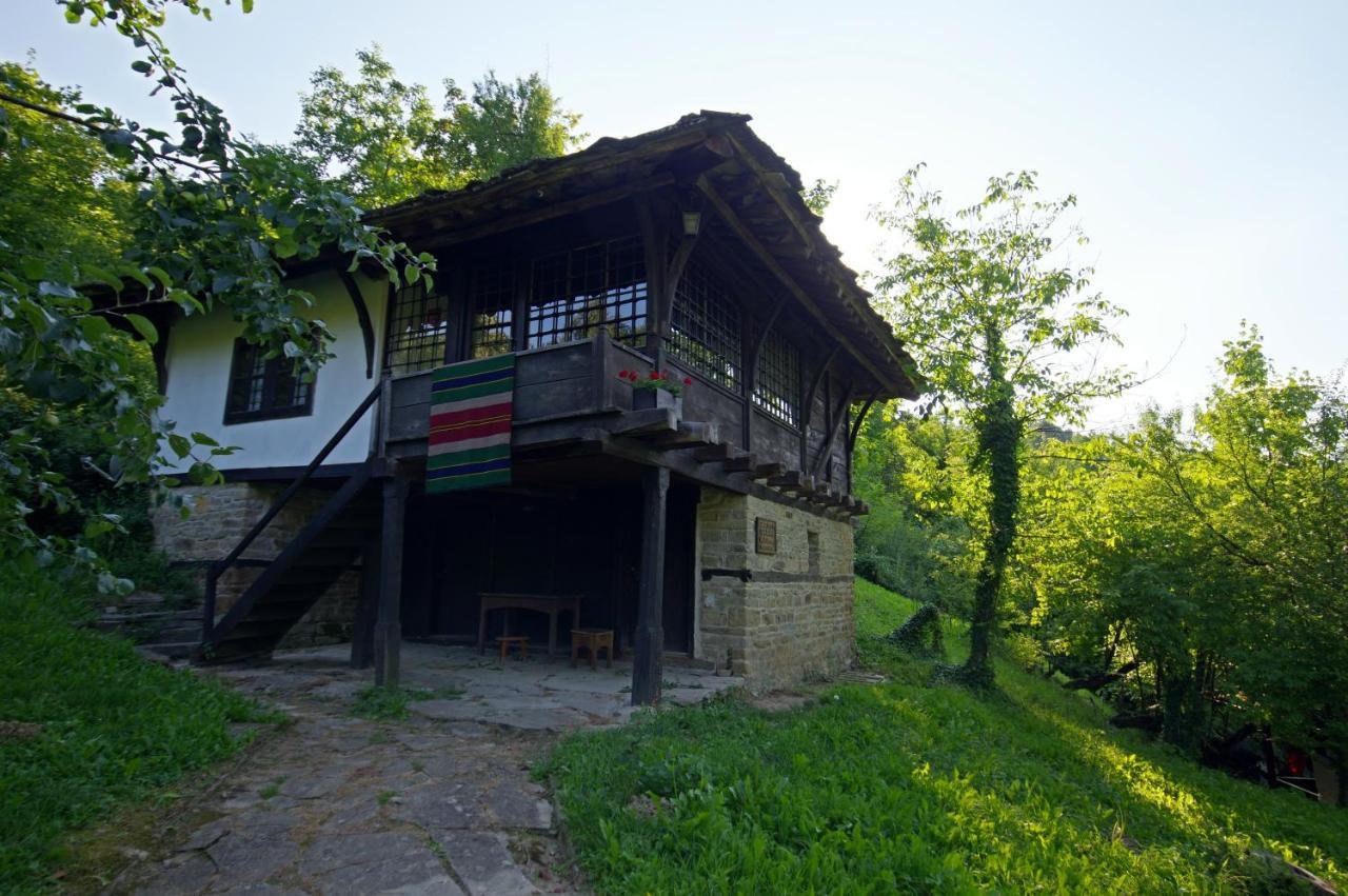 Guest House Cana Mihova Bozhentsi Esterno foto