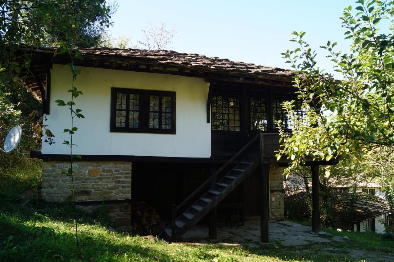 Guest House Cana Mihova Bozhentsi Esterno foto